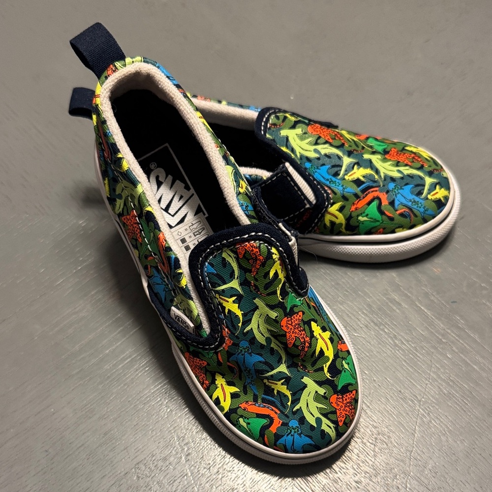 Vans Kids Colorful Shark Print Sneakers